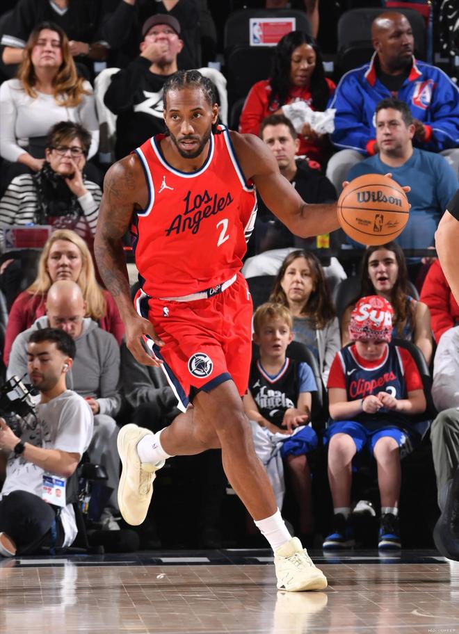 开云娱乐-包含NBA常规赛转会期再迎强敌，洛杉矶快船防线松动，主帅态度——气氛紧张，身体对抗强度拉满的词条