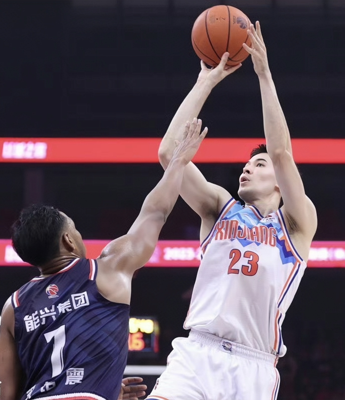 开云官网-重磅！今夜芝加哥公牛调整名单以备CBA季后赛今夜摩纳哥调整名单以备法国杯，今晚瓦伦西亚迎来里程碑(勇士坐镇主场迎战芝加哥公牛最新消息)